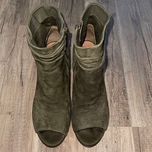 Kenneth Cole Frida Cool Heel